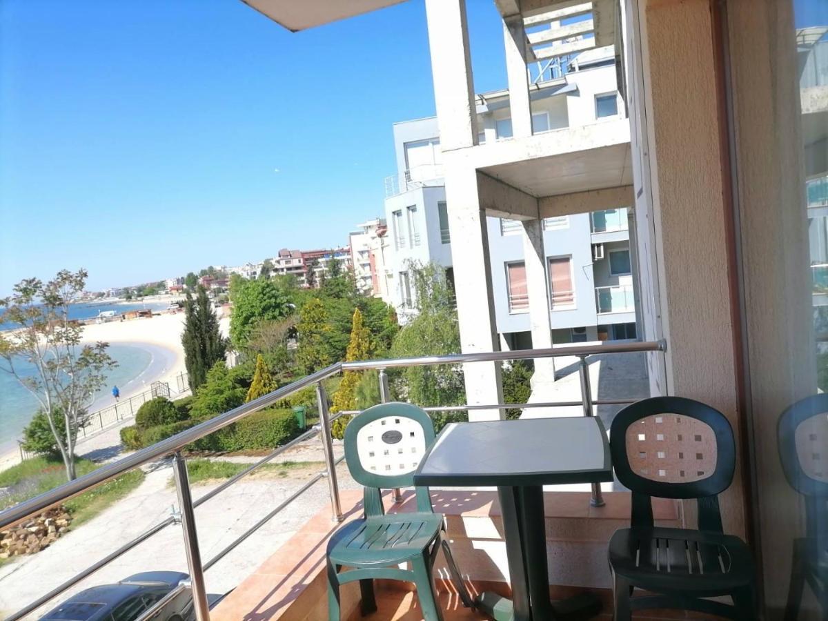 Elizabeth Beach Apartments 네세부르 외부 사진